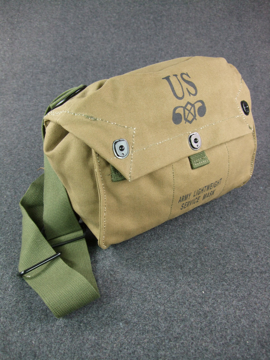 WW2 US Lightweight Service Gas Mask & Carrying Green