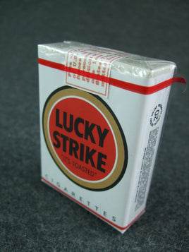 WW2 United States Lucky Strike Prop Pack Replica White With Military & Civilian Version