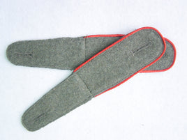 WWII German Shoulder Board Fieldgrey Board With Red Pipe