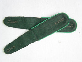 WWII German Shoulder Board Darkgreen Board With Green Pipe